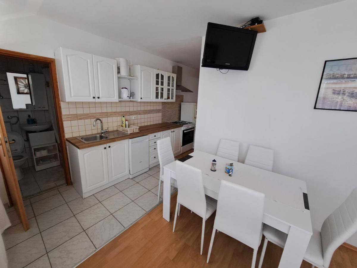 Apartmani Postonjski Привлака Екстериор снимка